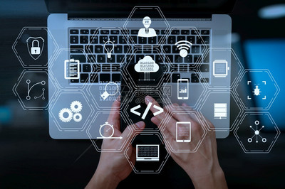 編碼軟件開(kāi)發(fā)者與AR儀表板計(jì)算機(jī)圖標(biāo)的系統(tǒng)開(kāi)發(fā)