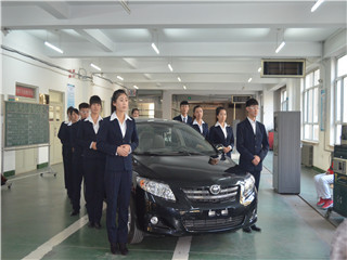 汽車學(xué)院舉辦第十三屆汽車營銷大賽-汽車學(xué)院
